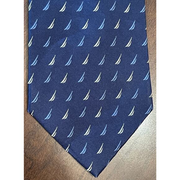 Nautica Bkue Gold 100% Silk Men’s Neck Tie Made In China Logo Print - Picture 1 of 9